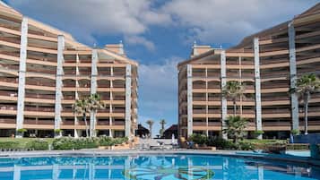 Et oppvarmet basseng