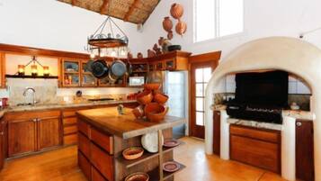 Casa de ciudad panorámica, 3 habitaciones | Cocina privada | Refrigerador, microondas, horno y parrilla de estufa