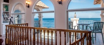 Zatara - Pacific Grove Beach House - Oceanfront Middelhavet