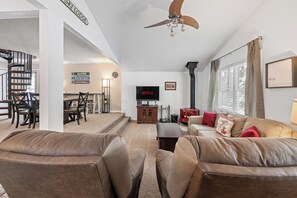 Smart TV - Welcome to Hillside Haus: Your Cozy Trailside Retreat! (Bessemer)