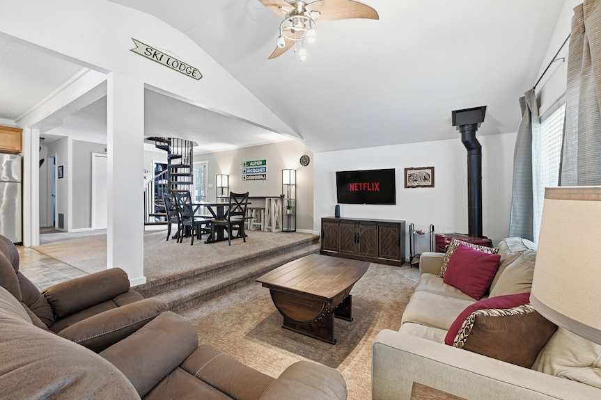 Welcome To Hillside Haus: Your Cozy Trailside Retreat! - Ironwood, MI