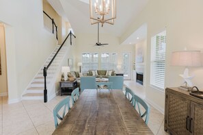 Interior - Sea Shell Cottage~ Charming 3 BR/ 2-1/2 BA cottage! (Gulf Shores)