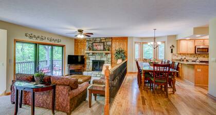 Chetola:Berkshires 3 - 3BR with 2 sleeper sofas-Walk To Blowing Rock