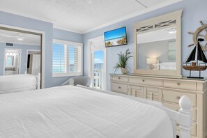 2 bedrooms, iron/ironing board, free WiFi, bed sheets - 720 -Breathtaking Sunset Views with FREE beach service (Destin)