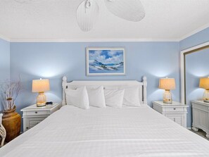 2 slaapkamers, een strijkplank/strijkijzer, gratis wifi, beddengoed