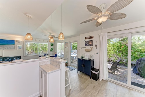 Salt Air East managed by Beach Retreats FL Anna Maria Island