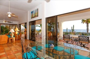 Casa de ciudad familiar, 4 habitaciones | Servicio a la habitación