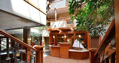 Spacieux Condo Sidney 1 Chambre Vue Jardin PrÚs des Plages et de l'Océan