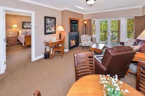 Flat-screen TV, fireplace