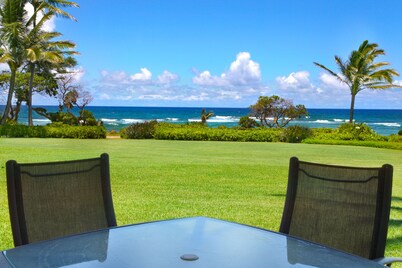 Beachfront on Kauai's Beautiful Coconut Coast!