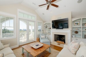 TV, offices - Captain Tank's is a Grand 4BR/4.5BA Dunes Ridge Getaway with Ocean Views! (Bald Head Island)