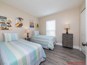 2 bedrooms, iron/ironing board, WiFi, bed sheets - Spacious Ocean/Pool View Townhome ~ Beautiful White-Sand Beach! (Saint Augustine)