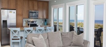 Spacious Oceanfront Pool Home!