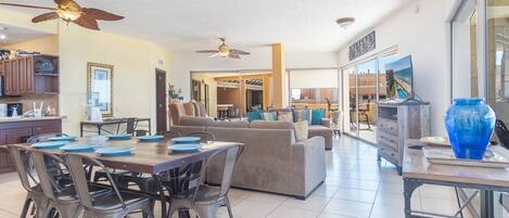 Smart TV, DVD player, books, stereo