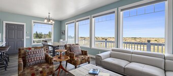 PICKLEBALL, NEW HOT TUB, Ocean View, Playset (SV2)