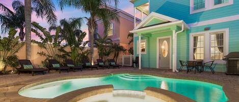 Outdoor pool, a heated pool