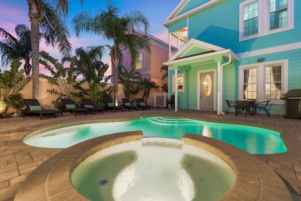 Outdoor pool, a heated pool