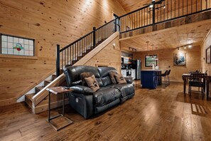 Smart-TV, peis og DVD-spiller