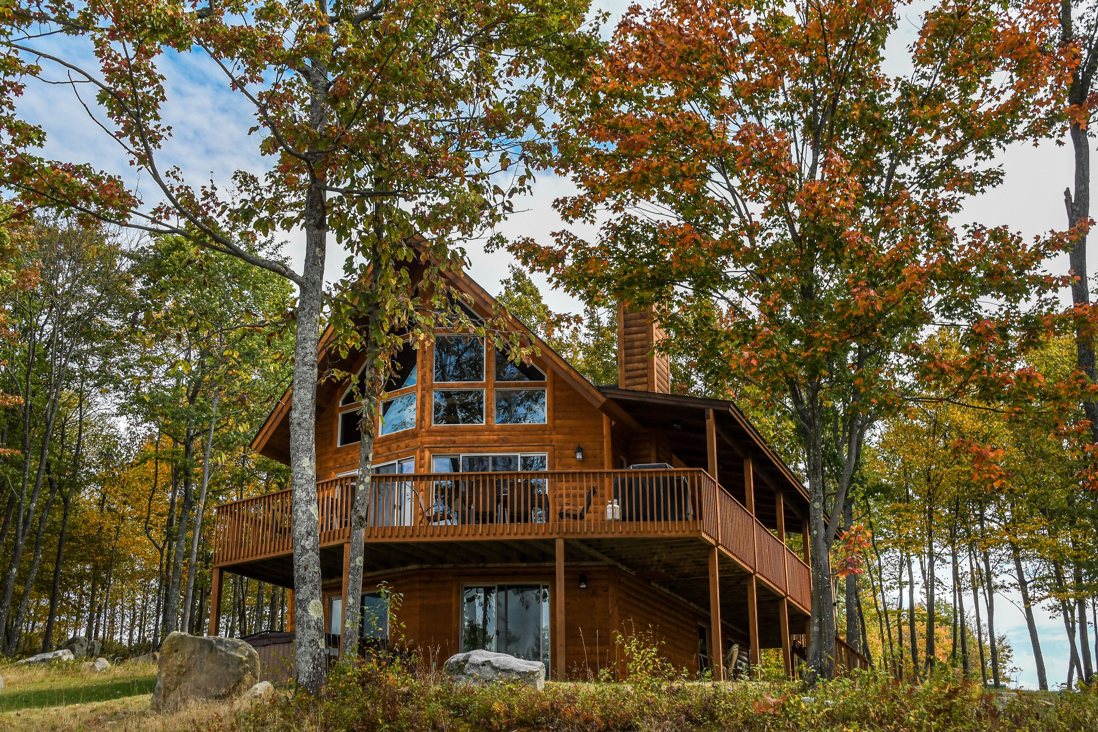 Mountain Dreams | Great Log Home, Skiing, Golf!