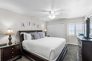 2 bedrooms, iron/ironing board, free WiFi, bed sheets - 623- Stunning Gulf and Sunset Views! Free Bch Svc! (Destin)