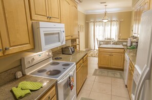 Fridge, microwave, oven, stovetop - Largest Beach Townhouse ~ Pool ~ Boardwalk (Saint Augustine)