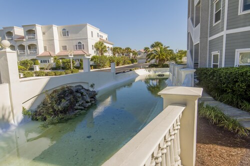 Largest Beach Townhouse ~ Pool ~ Boardwalk
