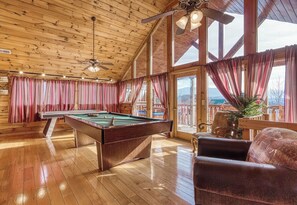 Spielezimmer
