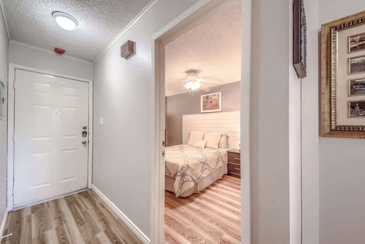 2 habitaciones, tabla de planchar con plancha y wifi gratis 