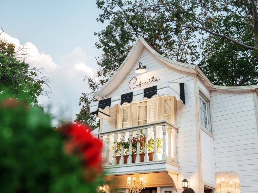 Children’s play area – outdoor