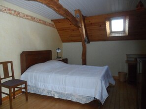 4 chambres, lit parapluie