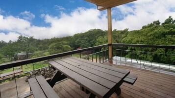 Habitaciรณn familiar (B - Geomun Oreum) | Terraza o patio