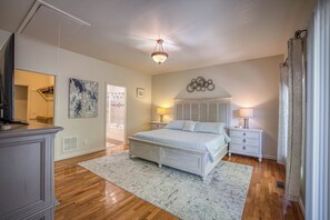 5 dormitorios, tabla de planchar con plancha, wifi y ropa de cama