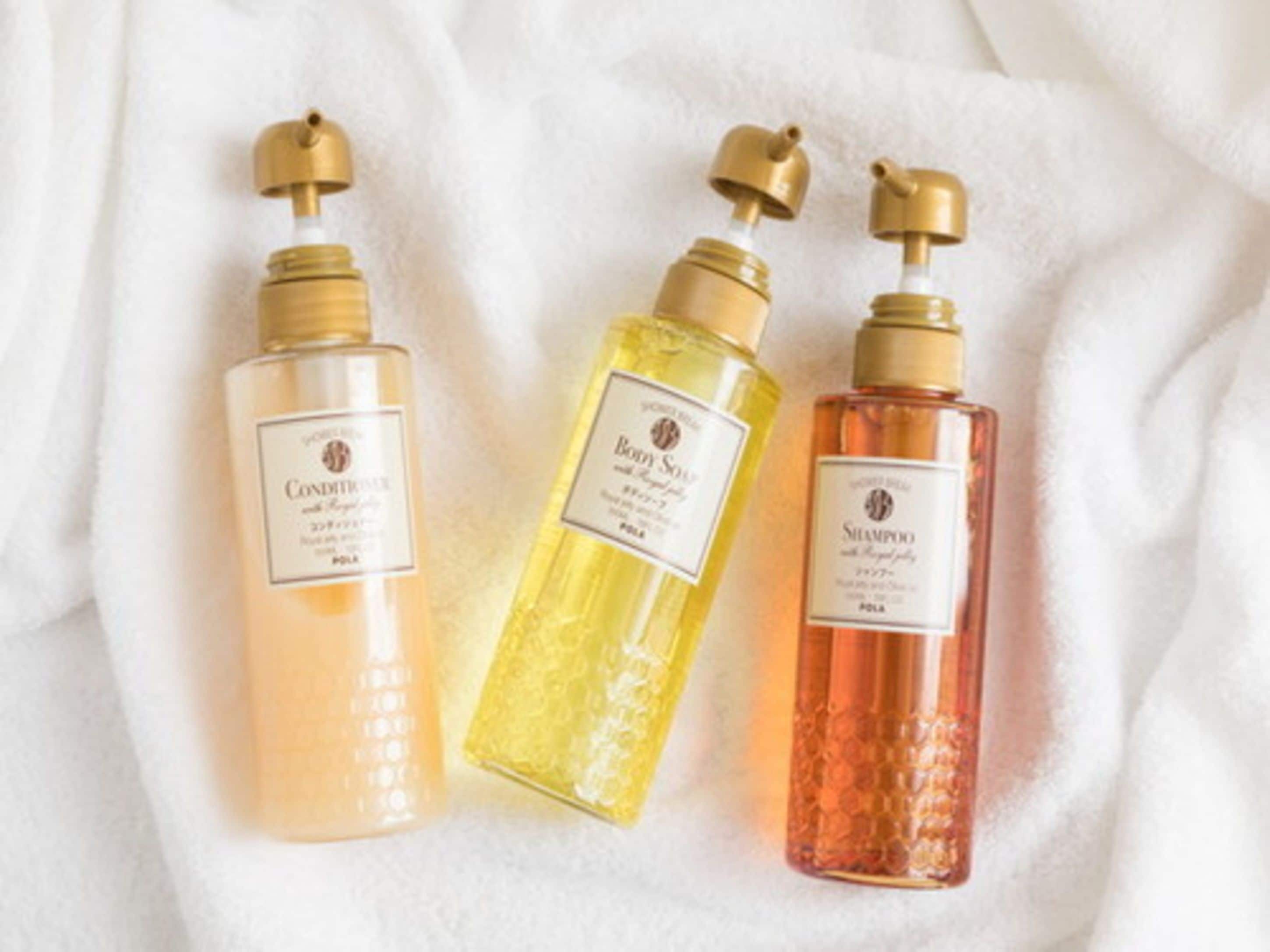 shower, free toiletries, hair dryer, slippers