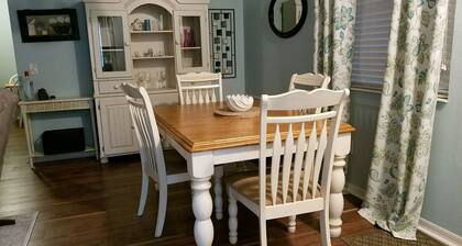 Free golf cart. Great reviews. Low cleaning fee! Perfect location!