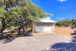 Exterior - CL 1055 Blue Diamond Retreat (Canyon Lake)