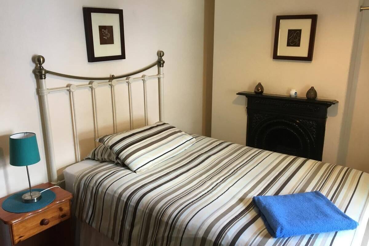 Tweepersoonskamer, gemeenschappelijke badkamer | 1 slaapkamer, wifi