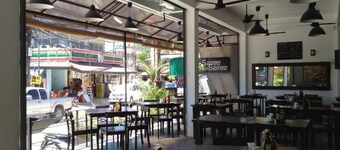 Sairee Sairee Guesthouse