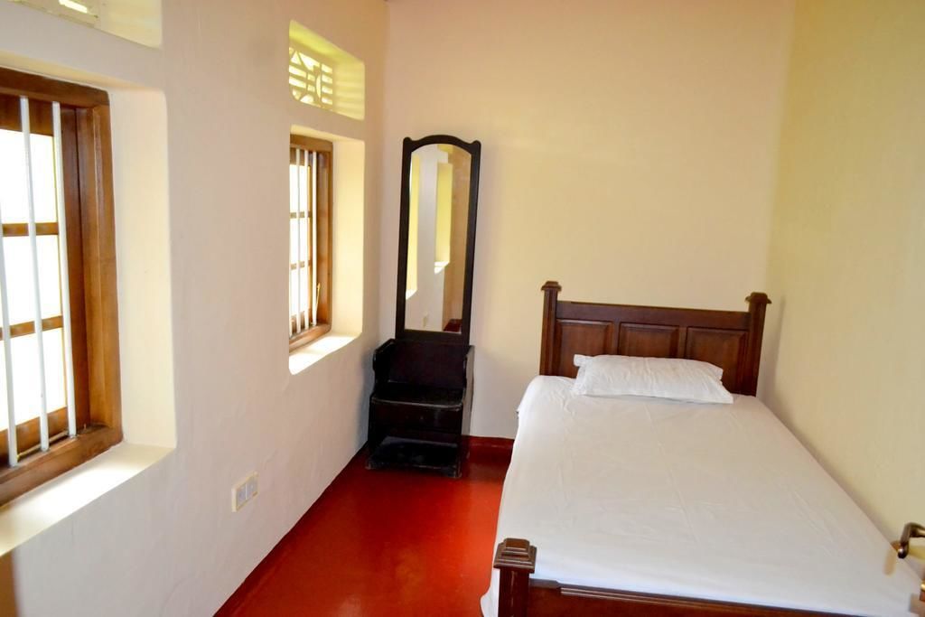 Doppia Luxury, 2 camere da letto, vista città, al piano terra | Una cassaforte in camera, insonorizzazione, ferro/asse da stiro