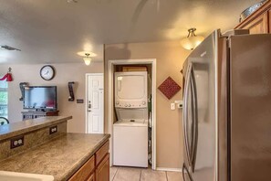 Interior - WW D302 Chateau Relaxeau (New Braunfels)