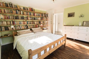 4 chambres, fer et planche à repasser, Wi-Fi gratuit, draps fournis