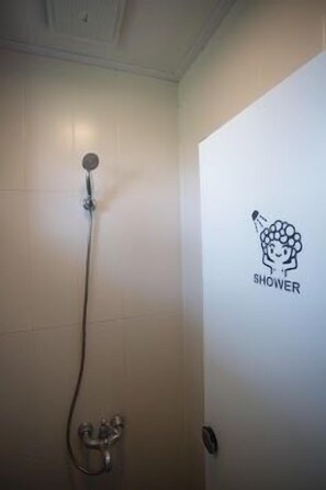 Bathroom shower - Lucidbonbon - Hostel (Seogwipo)