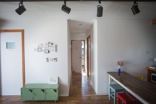 Lucidbonbon - Hostel