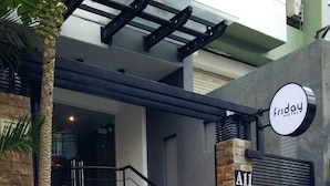 Property entrance - AHA Friday Hotel Le Hong Phong (Ho Chi Minh City)