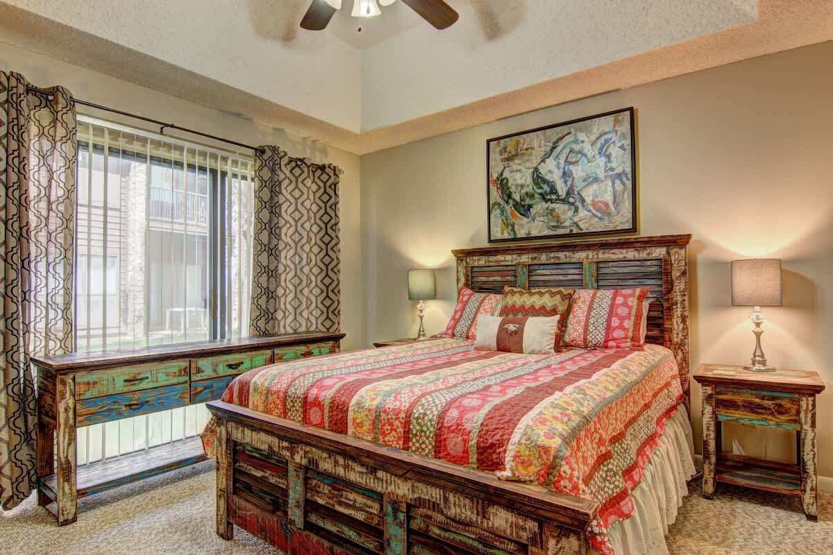 2 bedrooms, iron/ironing board, free WiFi, bed sheets