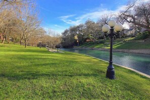 Property grounds - IC 309 Wine & Dine (New Braunfels)