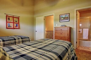 2 chambres, fer et planche à repasser, Wi-Fi gratuit, draps fournis