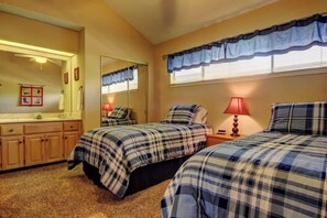 2 Schlafzimmer, Bügeleisen/Bügelbrett, kostenloses WLAN, Bettwäsche