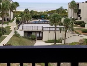 Property grounds - Beach On Site: 2BR/2BA with Pool & Easy Beach Access (St. Augustine)