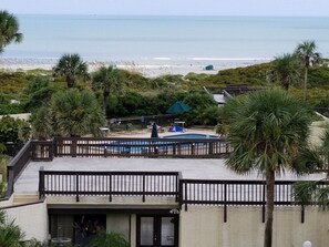 Property grounds - Beach On Site: 2BR/2BA with Pool & Easy Beach Access (St. Augustine)