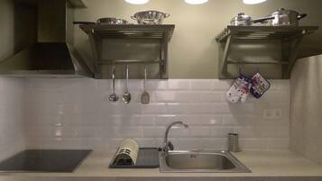 Deluxe Bungalow with partial sea view | Private kitchen | Fridge, coffee/tea maker, electric kettle